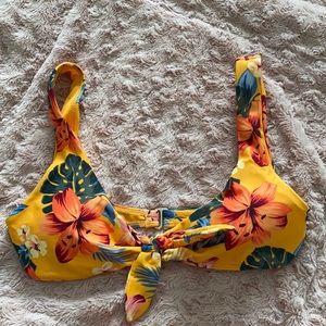 Hollister bikini top